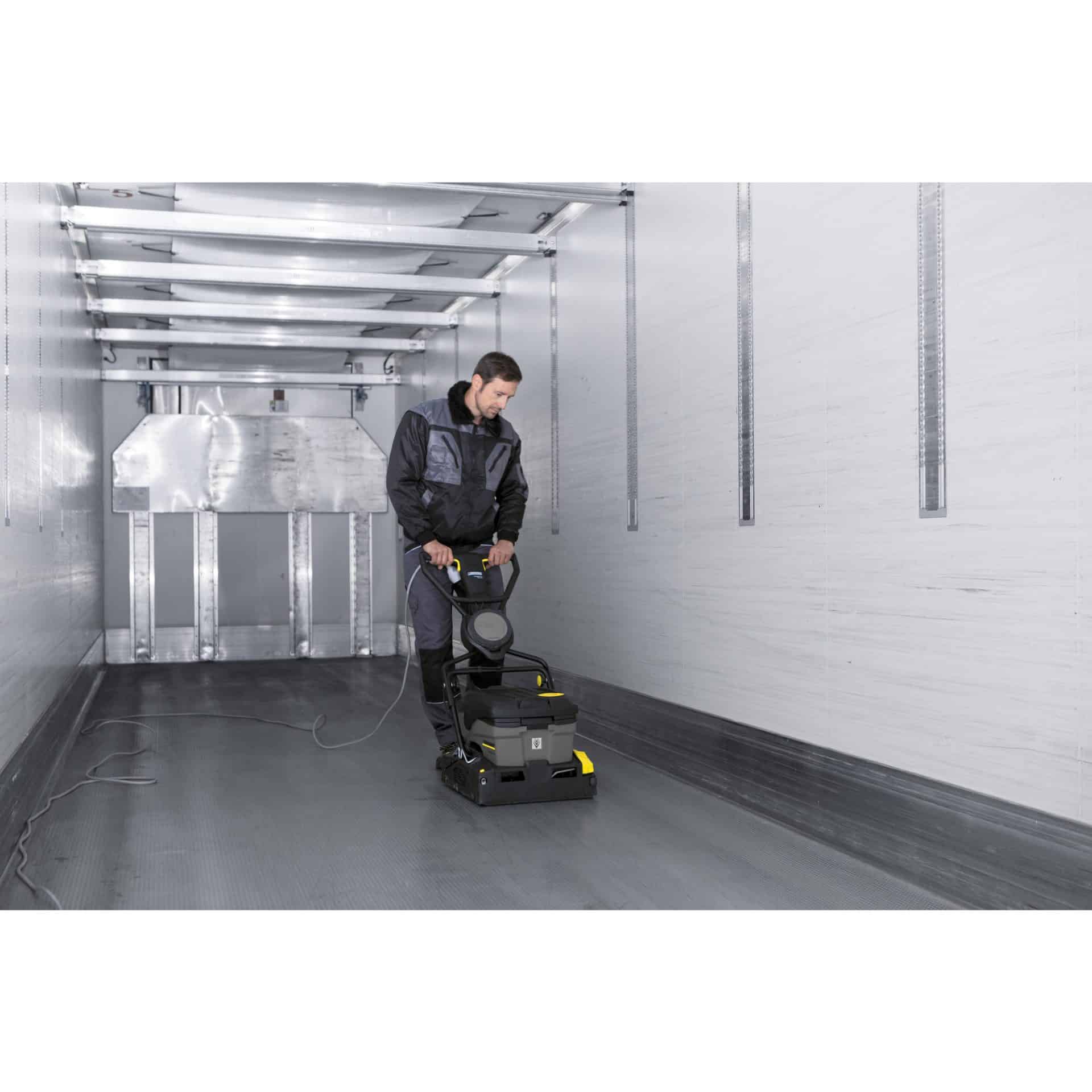 Kärcher BR 40/10 - Compact Scrubber Dryer - Image 5