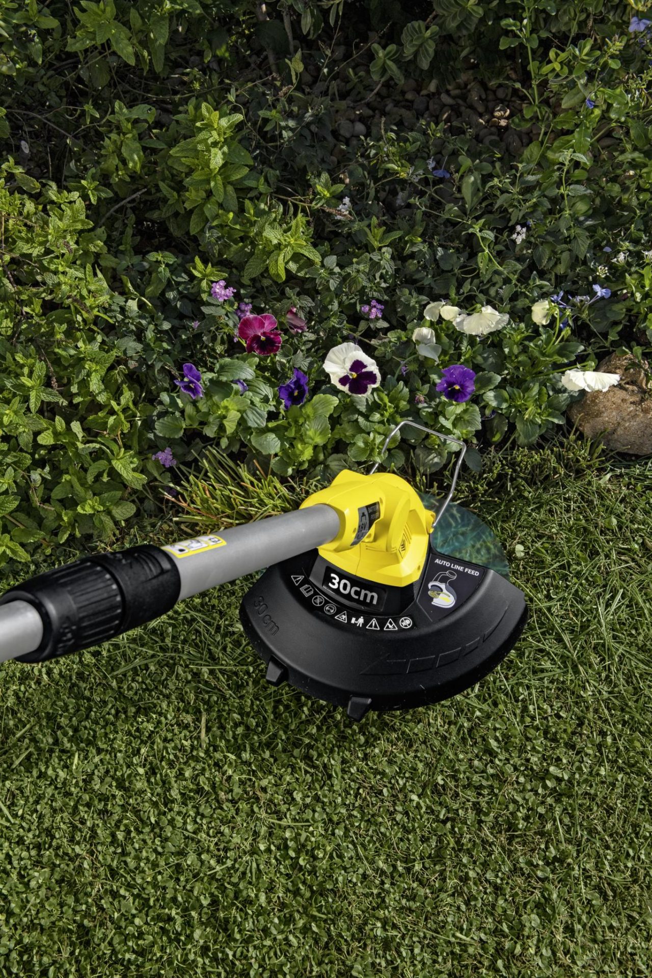 Kärcher Cordless Lawn Trimmer LTR 18-30 (BATTERY SET) - Image 7